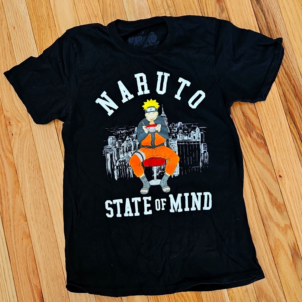 Naruto shirt boy's size small